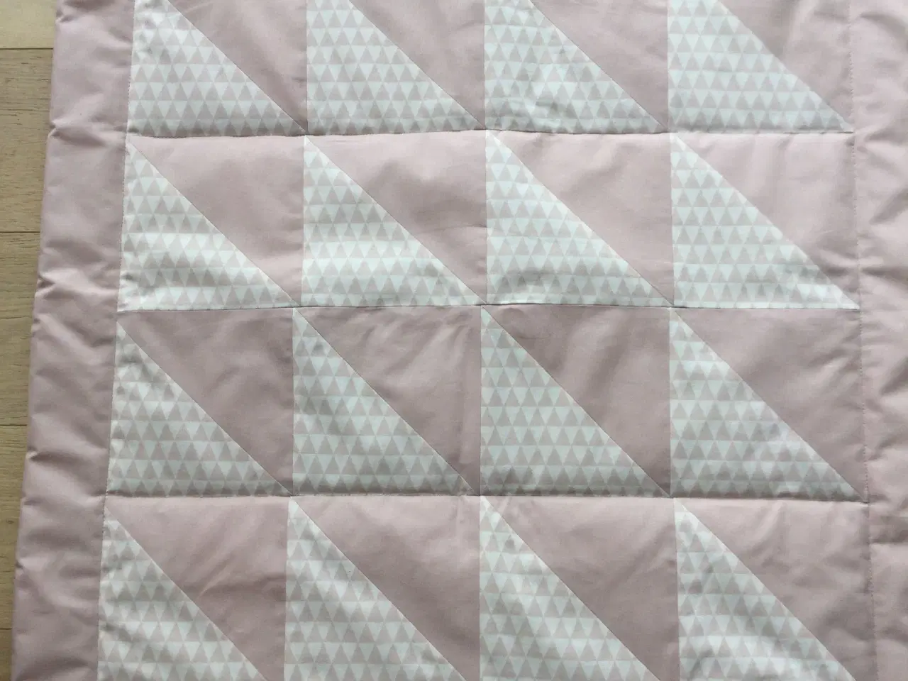 Billede 1 - Baby/børne patchwork tæpper