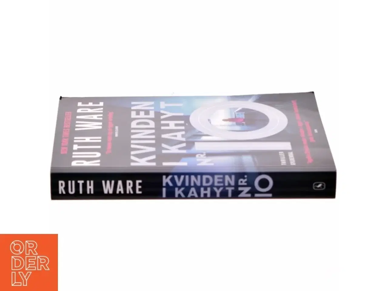 Billede 2 - Kvinden i kahyt nr. 10 : thriller af Ruth Ware (f. 1977) (Bog)