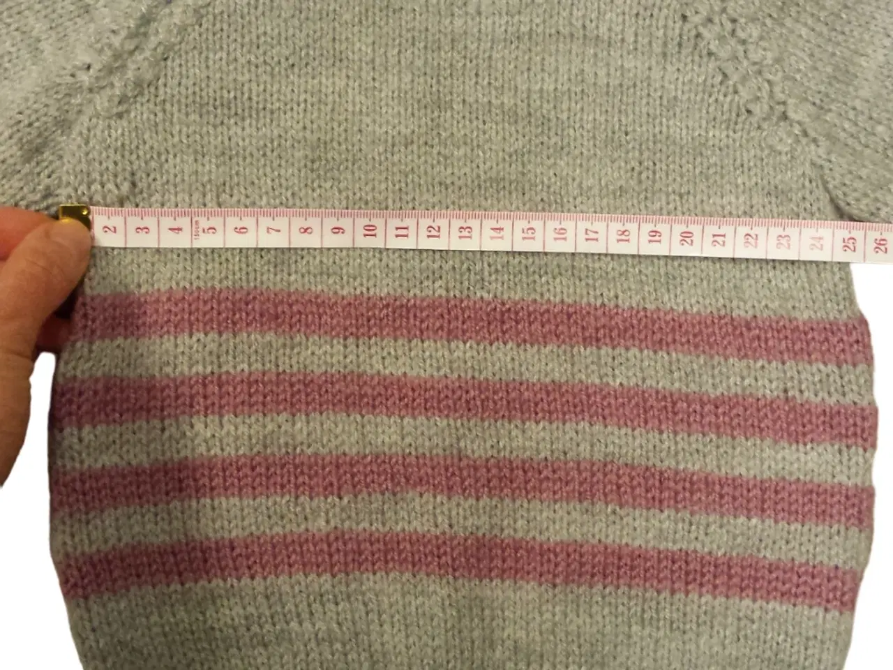 Billede 5 - håndlavede baby sweater, str. 80