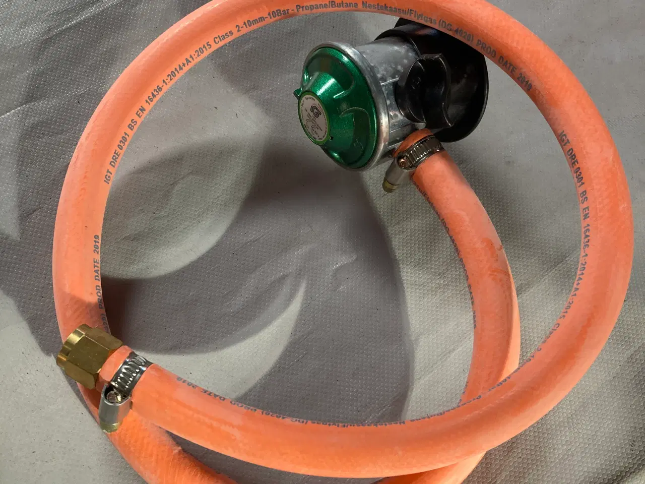 Billede 1 - Regulatorsæt til grill beregnet til små gasflasker