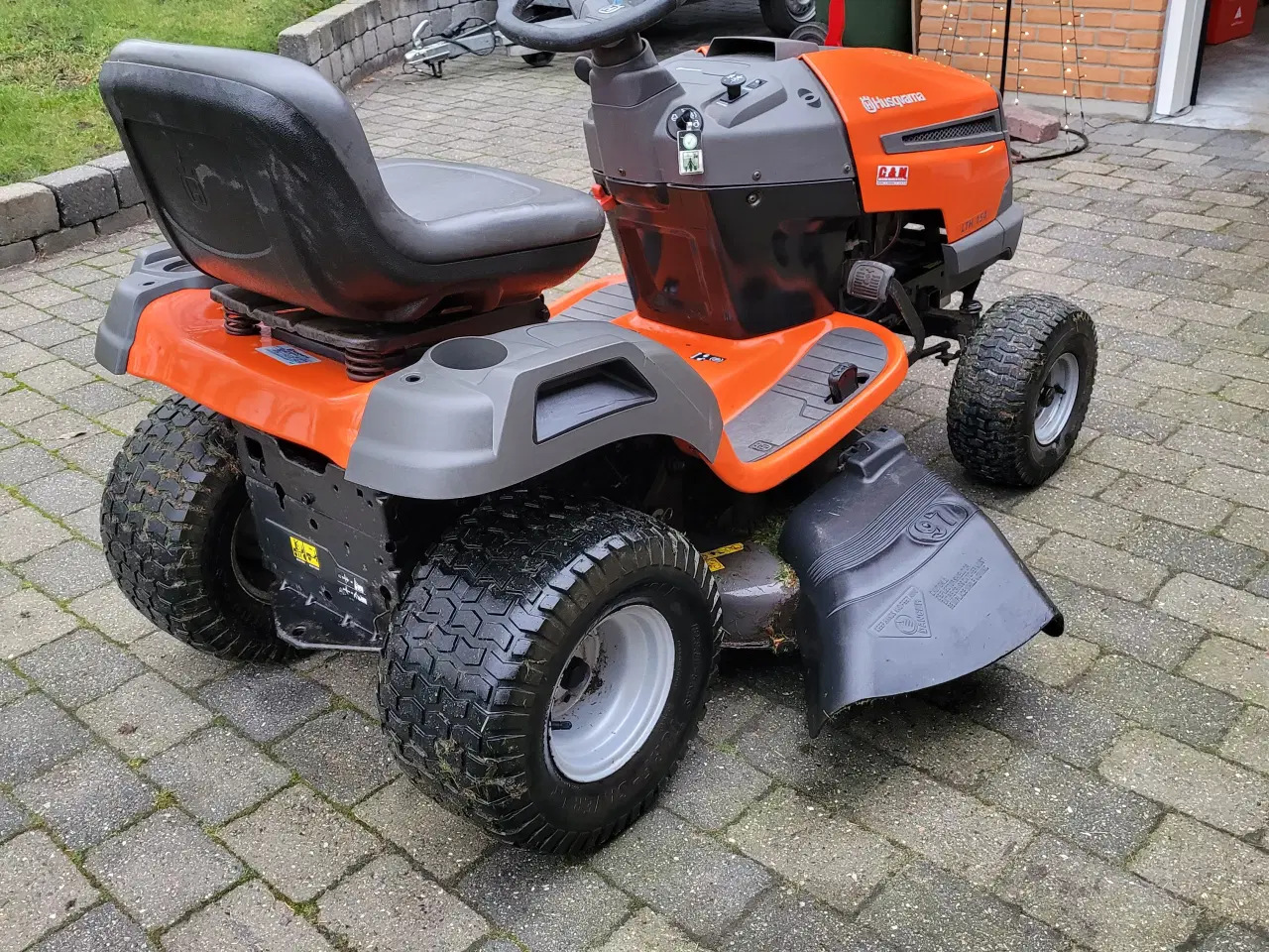 Billede 2 - Huskvarna traktor