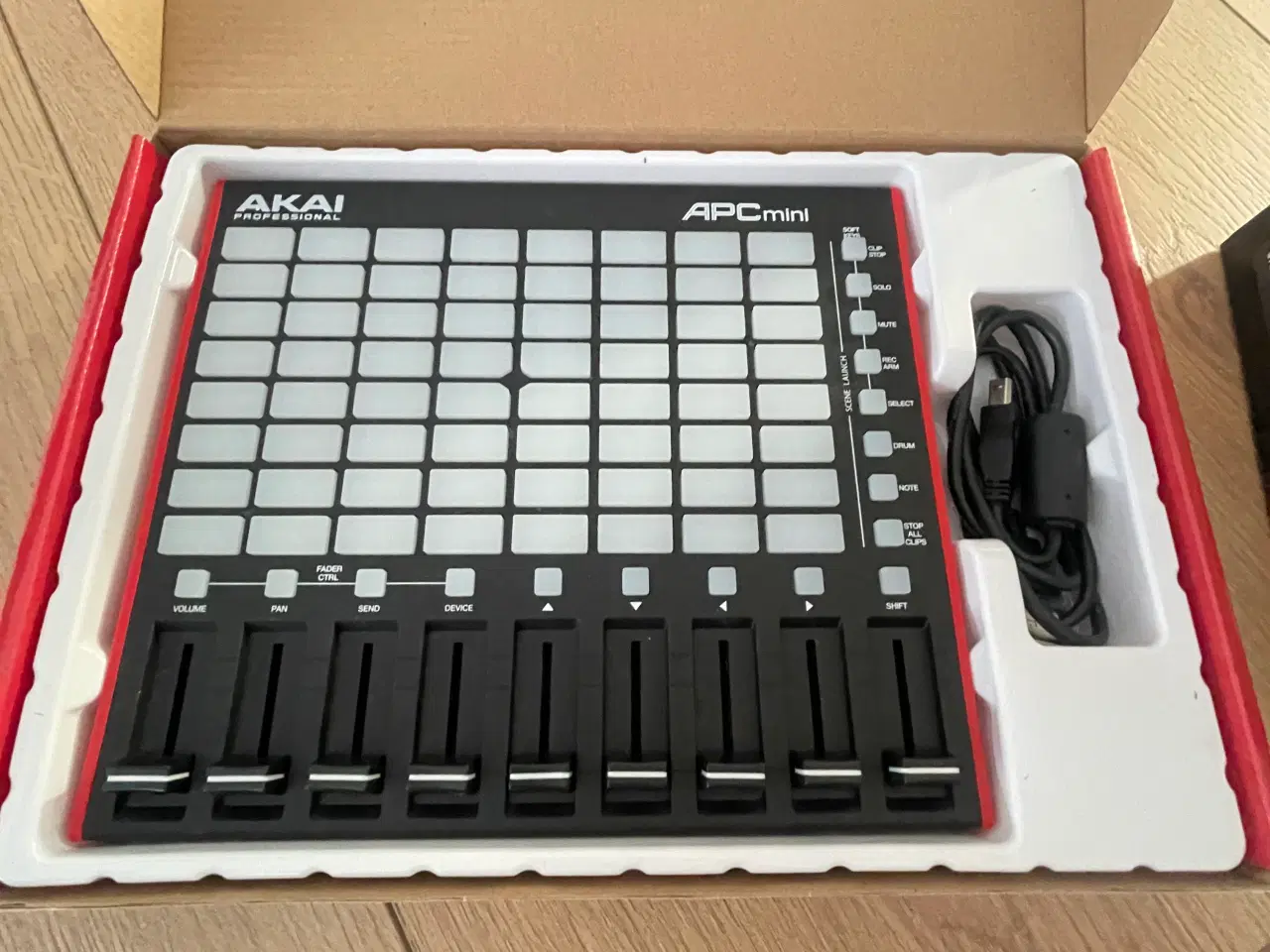 Billede 3 - AKAI DrumPad / BIG.KNOP Monitor CT
