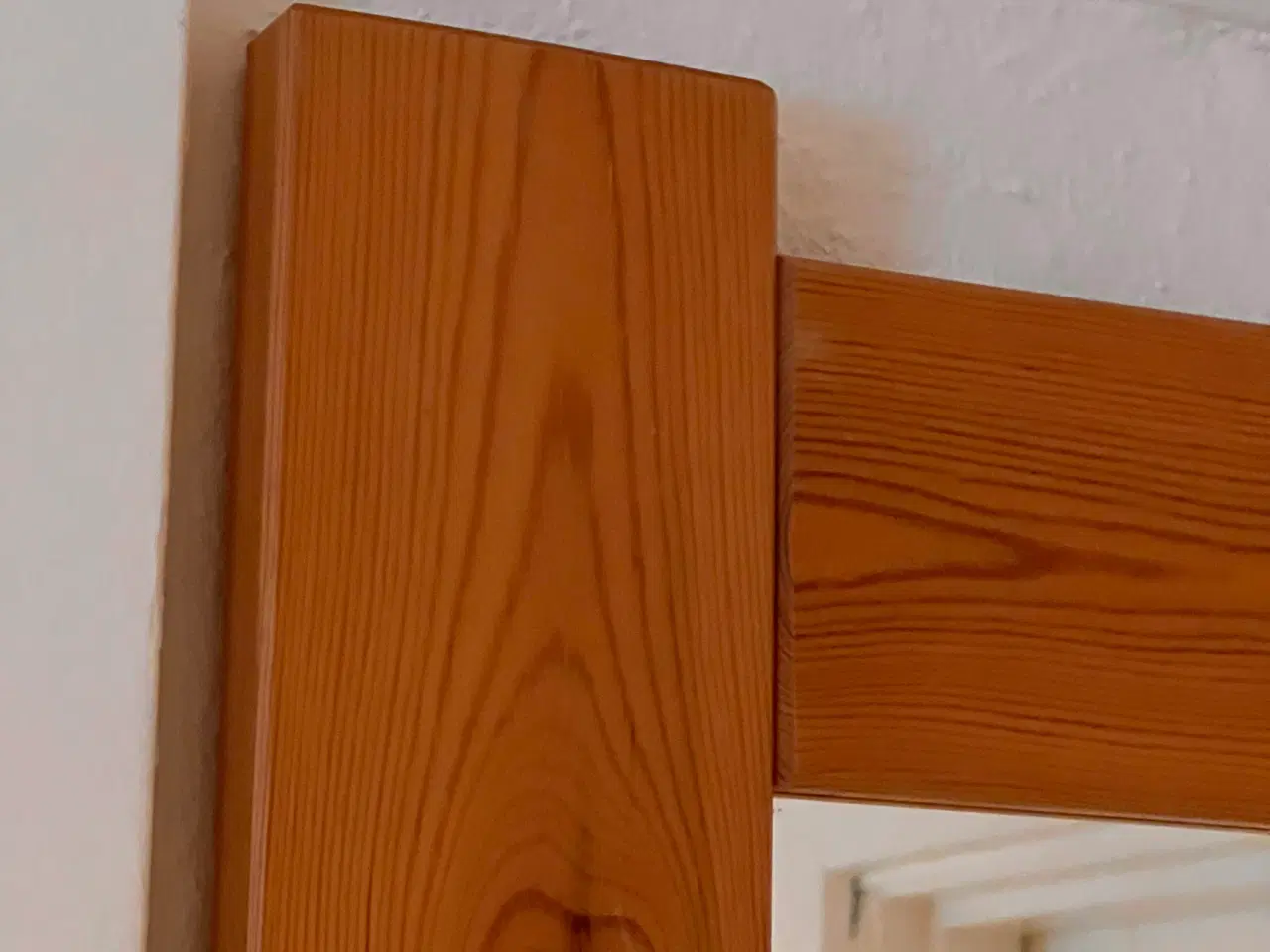 Billede 2 - Smukt spejl i massivt træ – tidens hotteste trend!