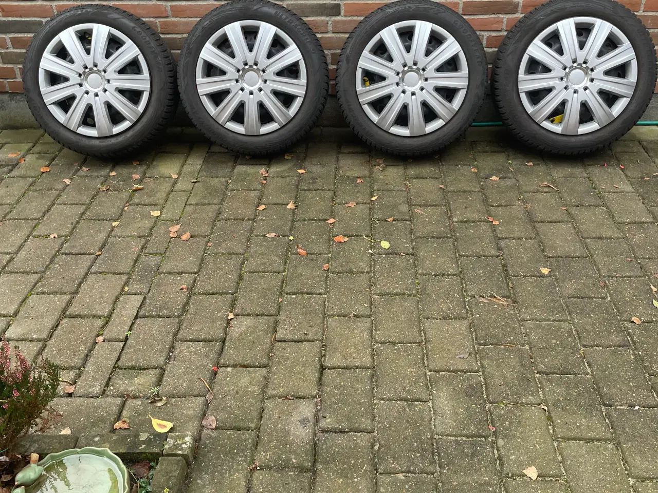 Billede 1 - Vinterdæk Good-Year 16”