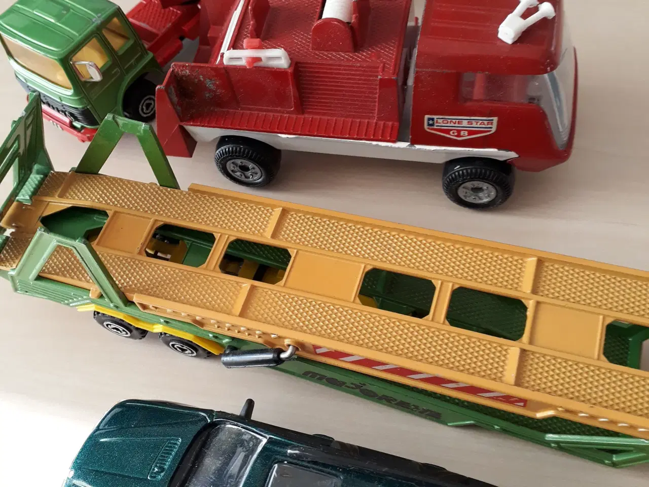 Billede 1 - legetøjsbiler