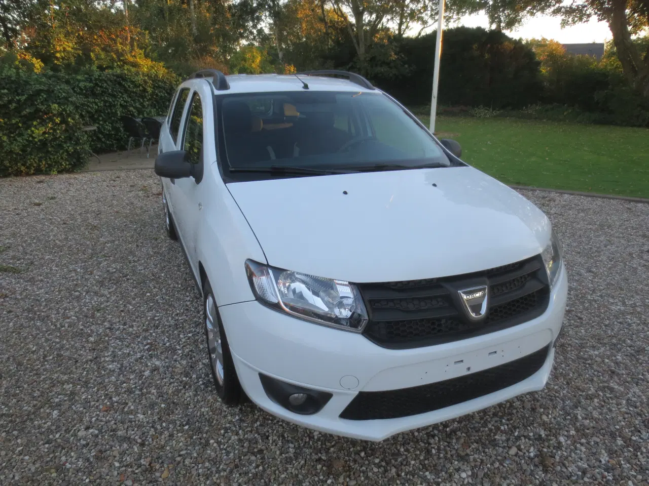 Billede 3 - Dacia Logan 1.2 i Stc År 2016. 