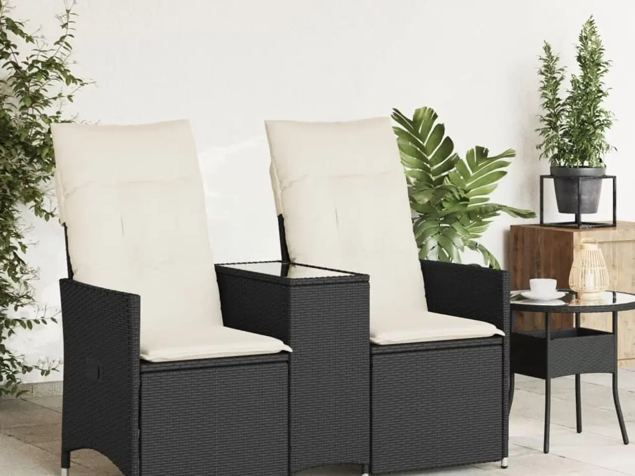 Billede 3 - 2-personers havesofa med bord og lænefunktion polyrattan sort
