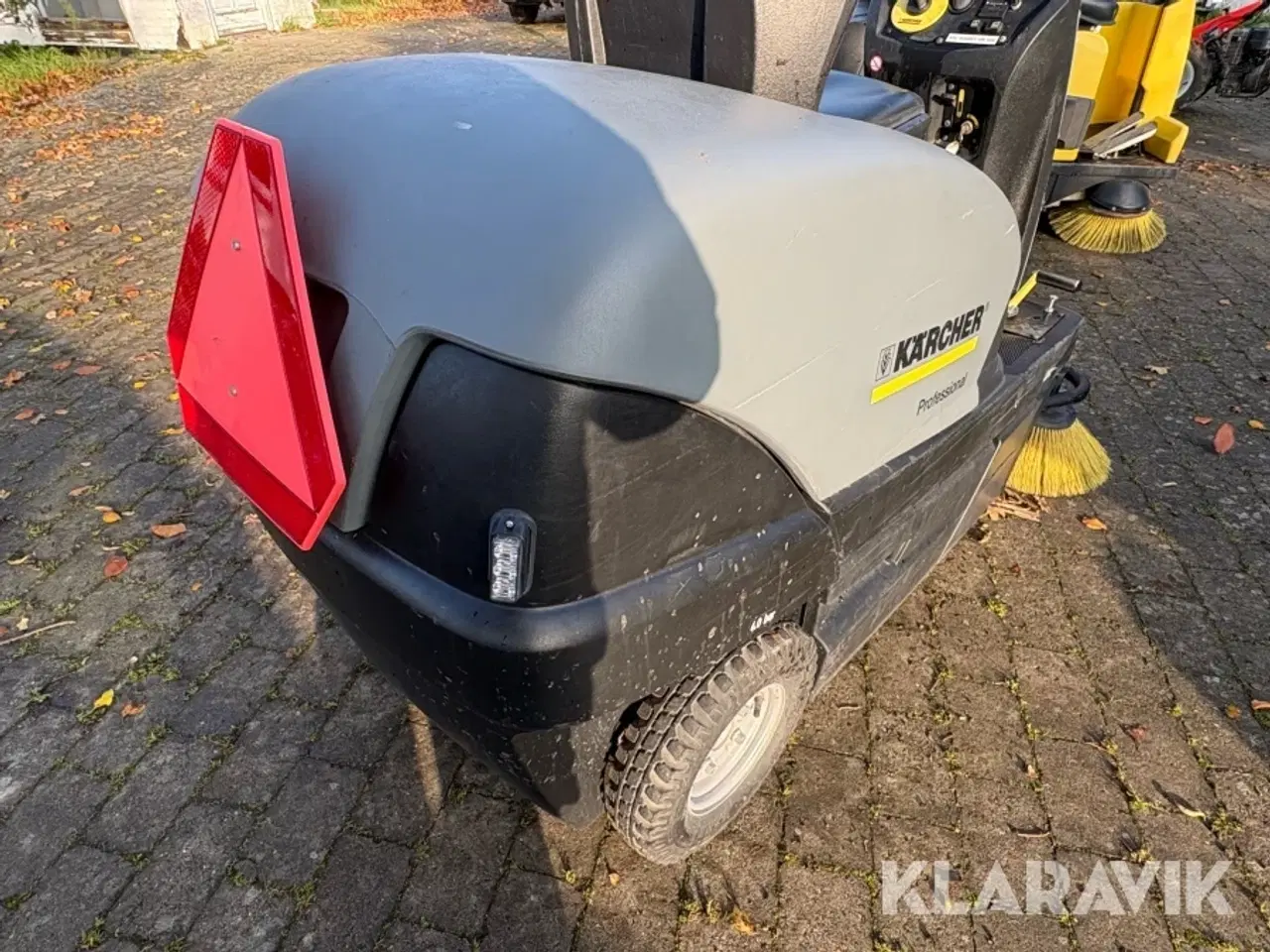 Billede 9 - Fejemaskine Karcher KM 100/100 RG