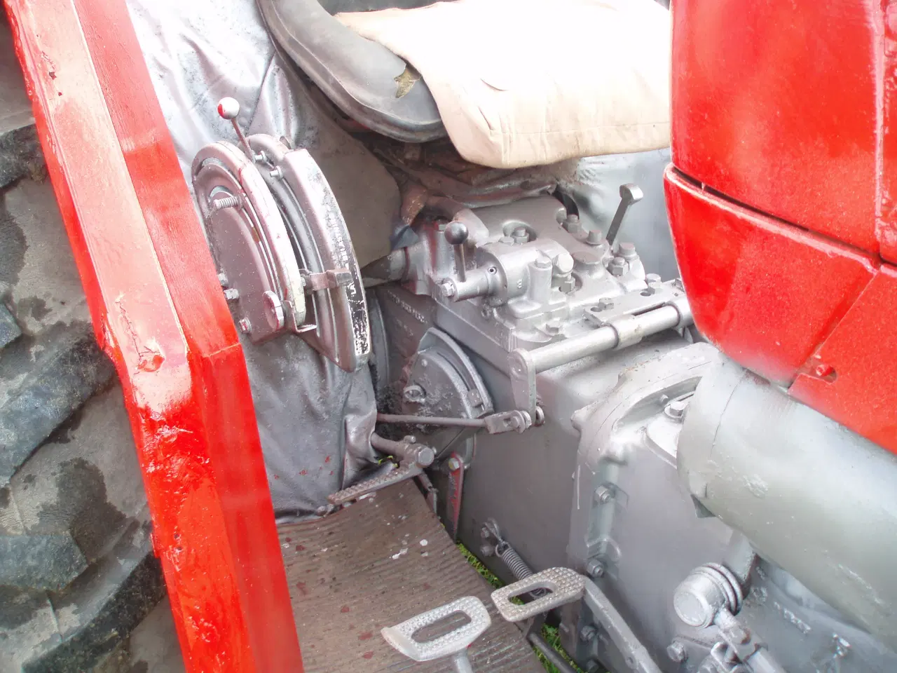 Billede 7 - Massey Ferguson 135, 3 cyl, diesel, årg 1976