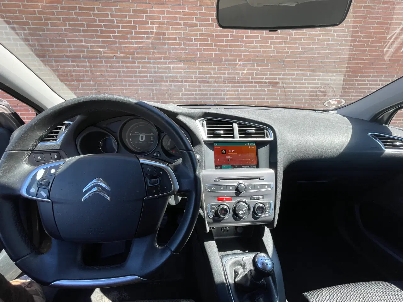 Billede 8 - Citroen C4 kører langt på liter