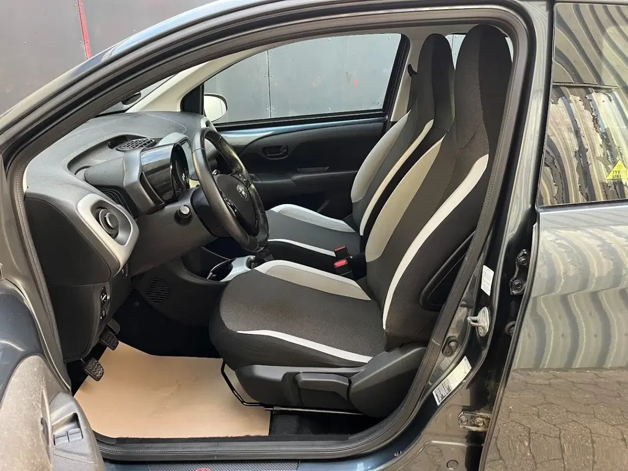 Billede 2 - Toyota Aygo 1,0 VVT-i x-play x-touch