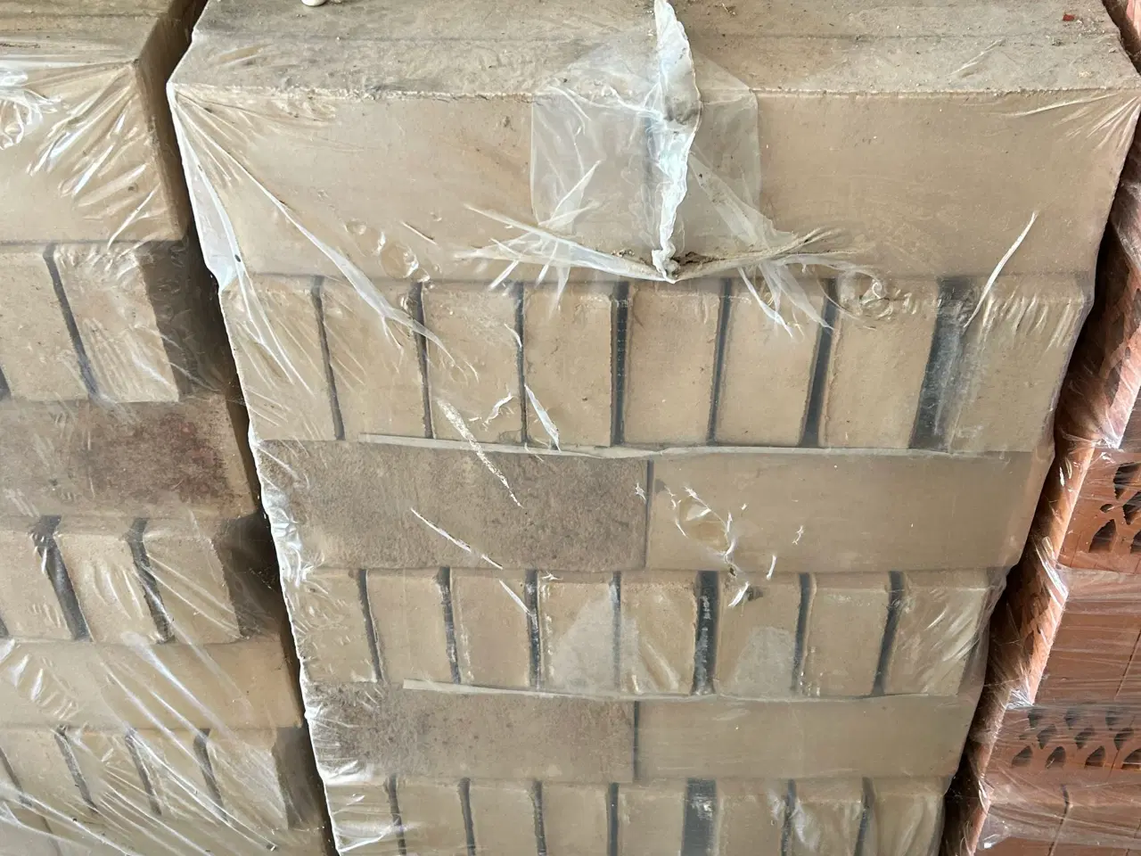 Billede 1 - Nye gule gulvtegl mursten. 