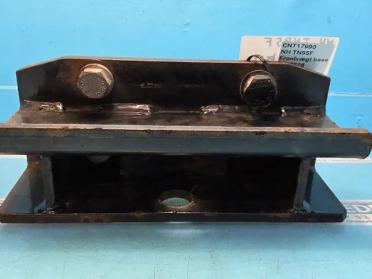 Billede 13 - New Holland TN95F Frontvægt Base 5177528