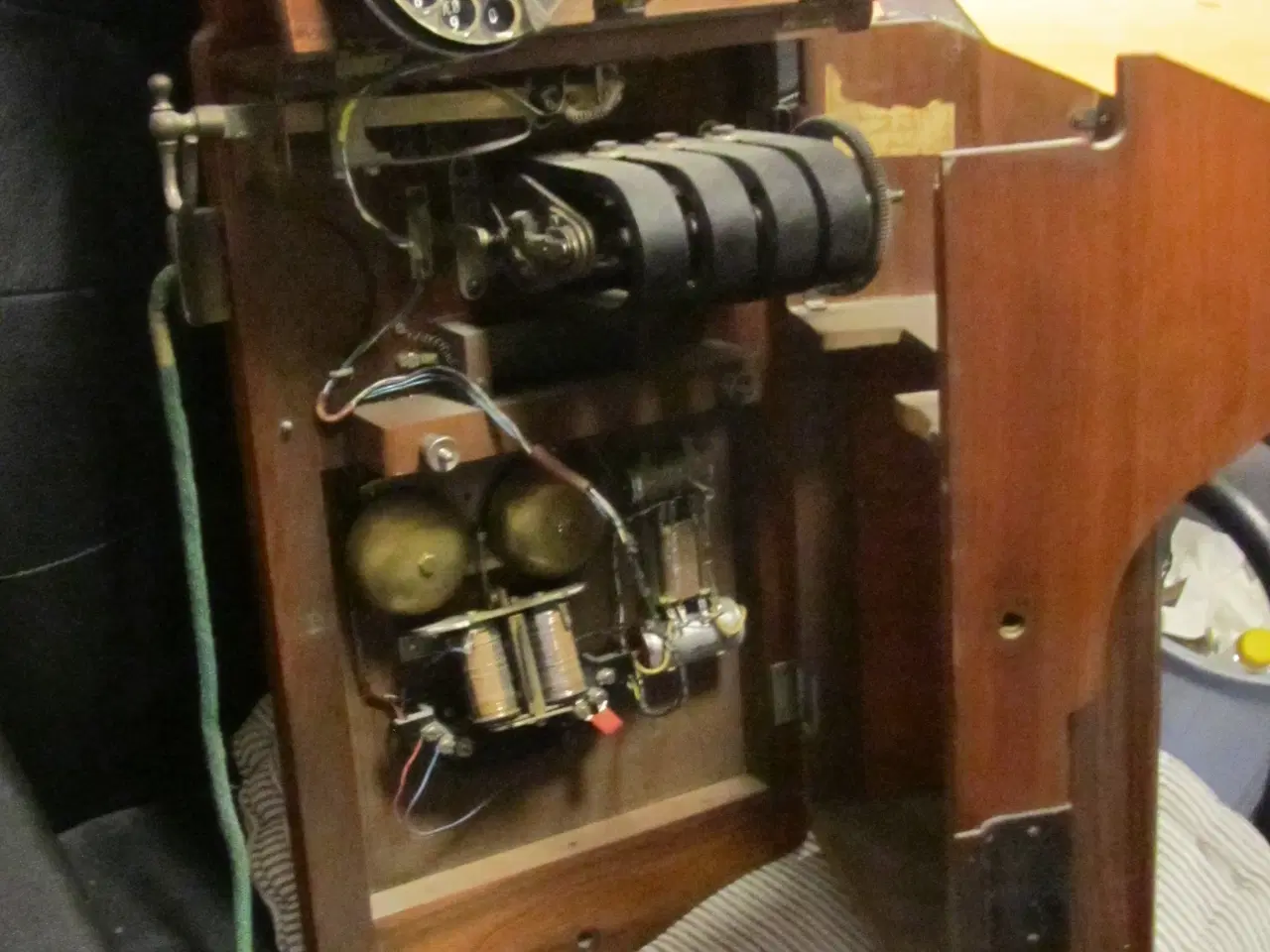 Billede 3 - Vægtelefon gammel antik