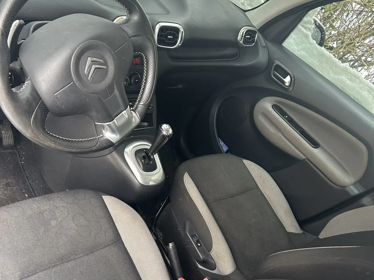 Billede 5 - C3 Picasso aut med syn plader og træk