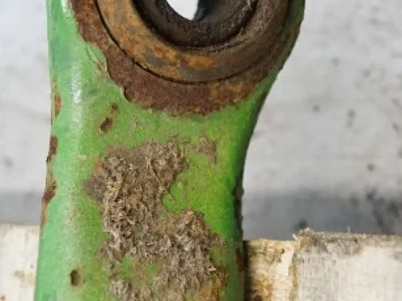 Billede 8 - John Deere 4040 R.H. Liftarm AR80666