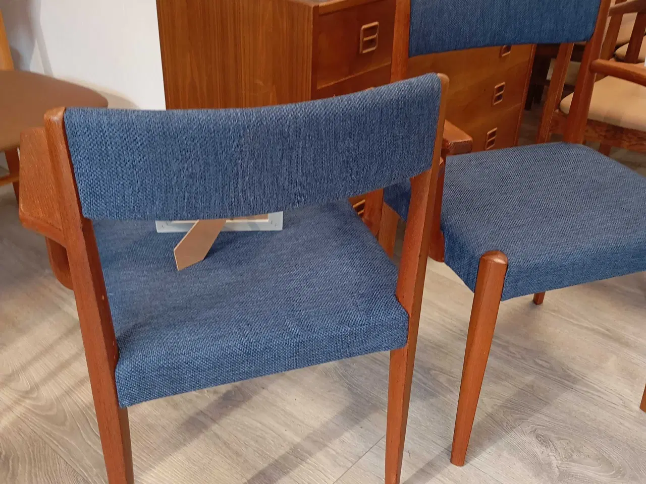Billede 2 - Ny polstret Fritz Hansen armstole i teak 