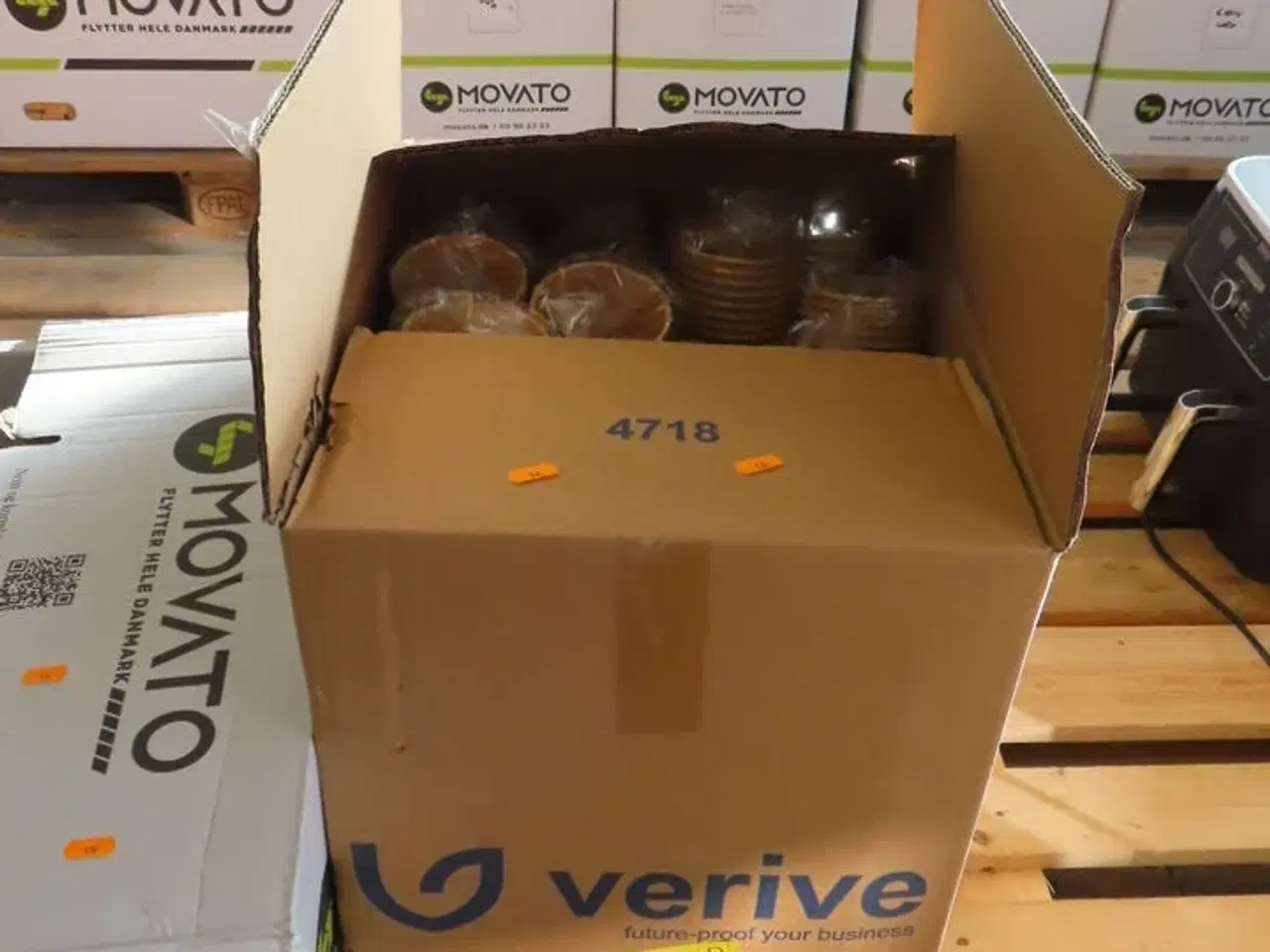 Billede 3 - 16 rør med engangskoppe