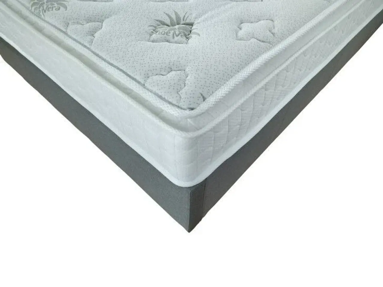 Billede 6 - Seng med opbevaring/løftesystem og gavl ( mål 140 x 200)