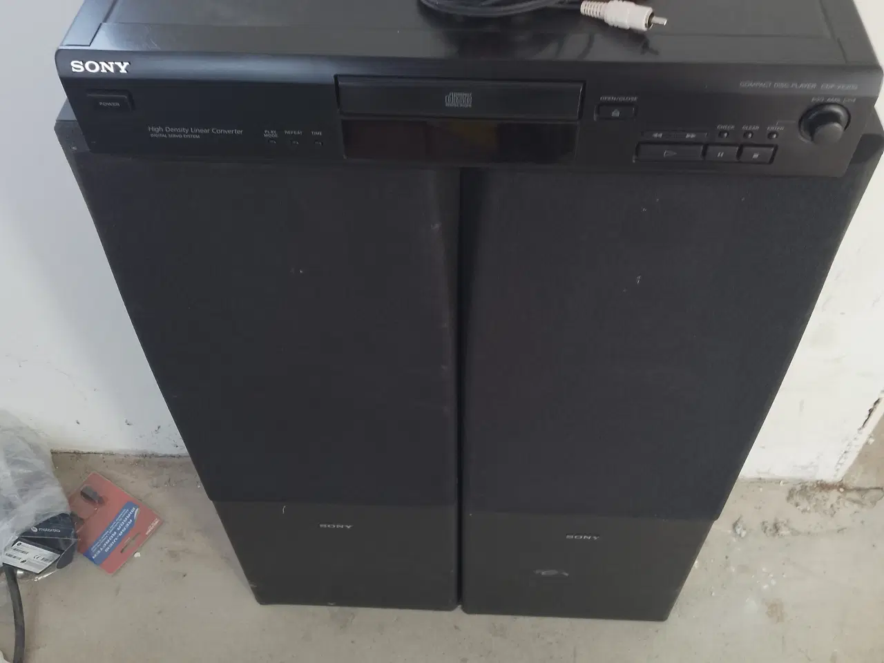 Billede 2 - 2 stk sony højttalere som spiller godt