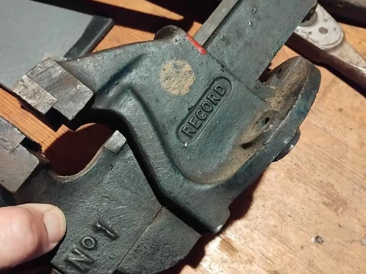 Billede 1 - Renoveret skruestik Record Nr. 1