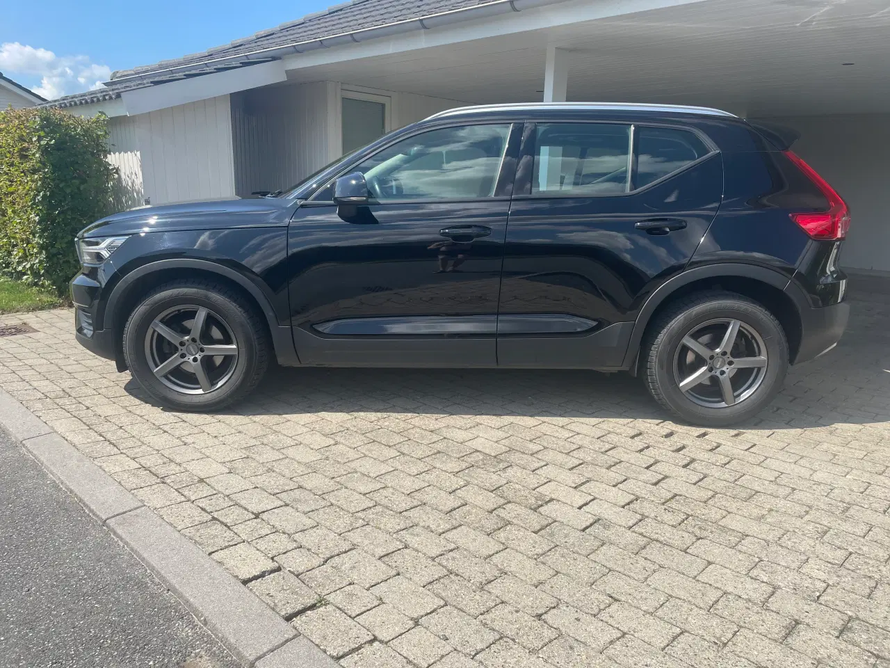 Billede 2 - VOLVO XC40 med aut. gear og træk