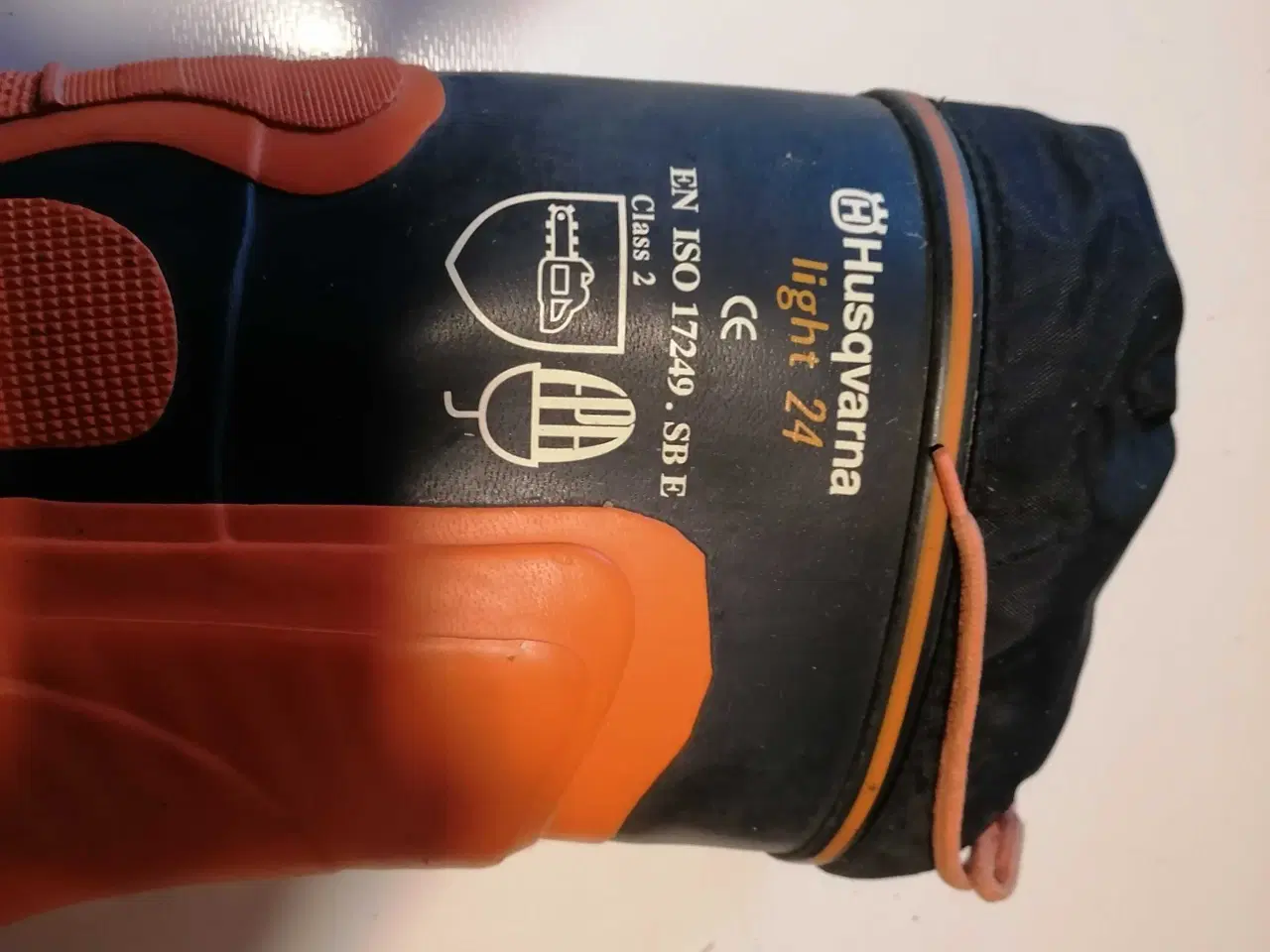 Billede 4 - Skærestøvler Str 47 / 48 til Motorsav 