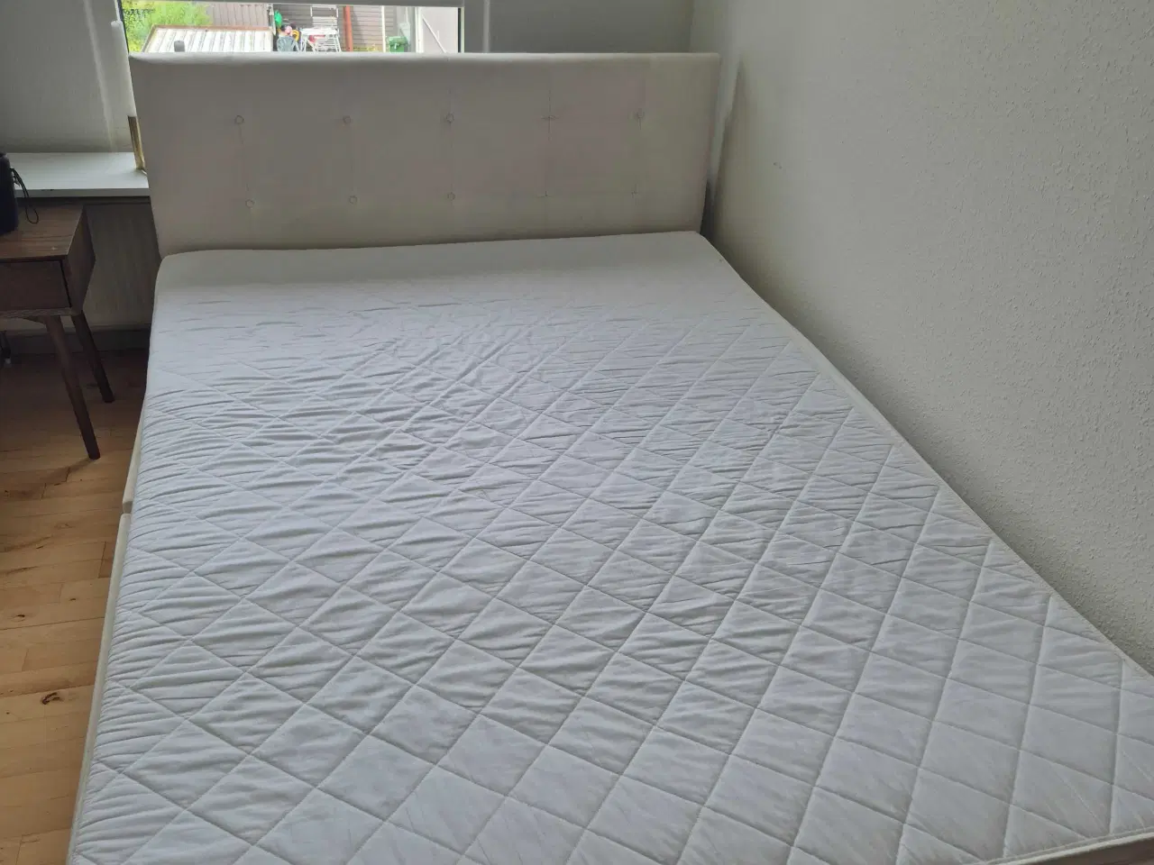 Billede 2 - Sengebord 140 cm