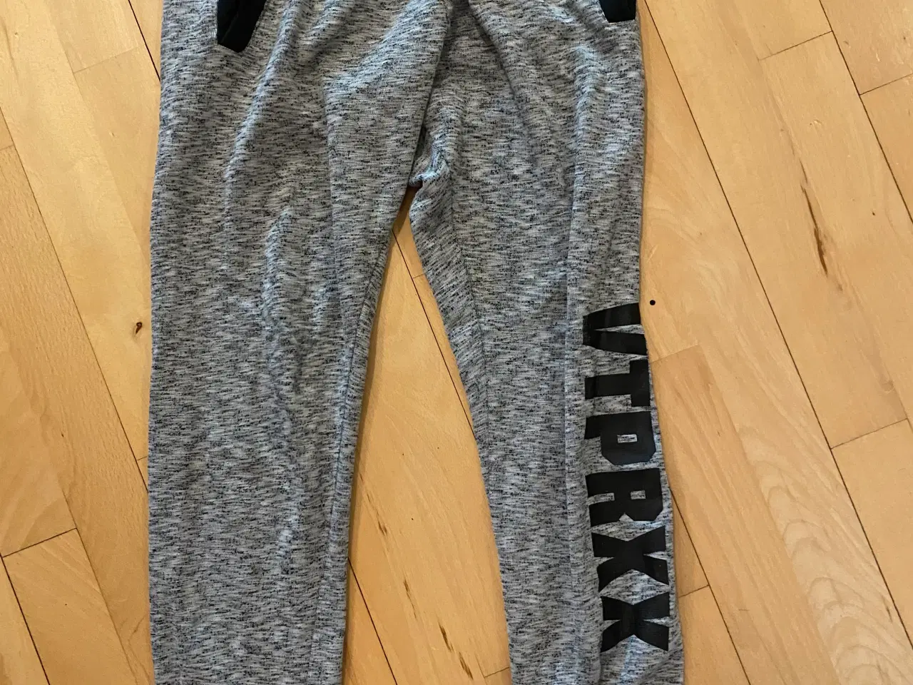 Billede 1 - Busker_Sweatpants Str. 152 11-12år H&M grå