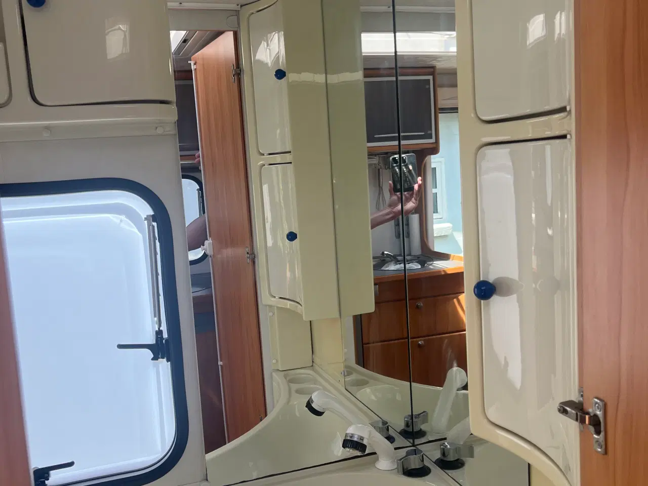 Billede 9 - Adria  campingvogn 542 pu