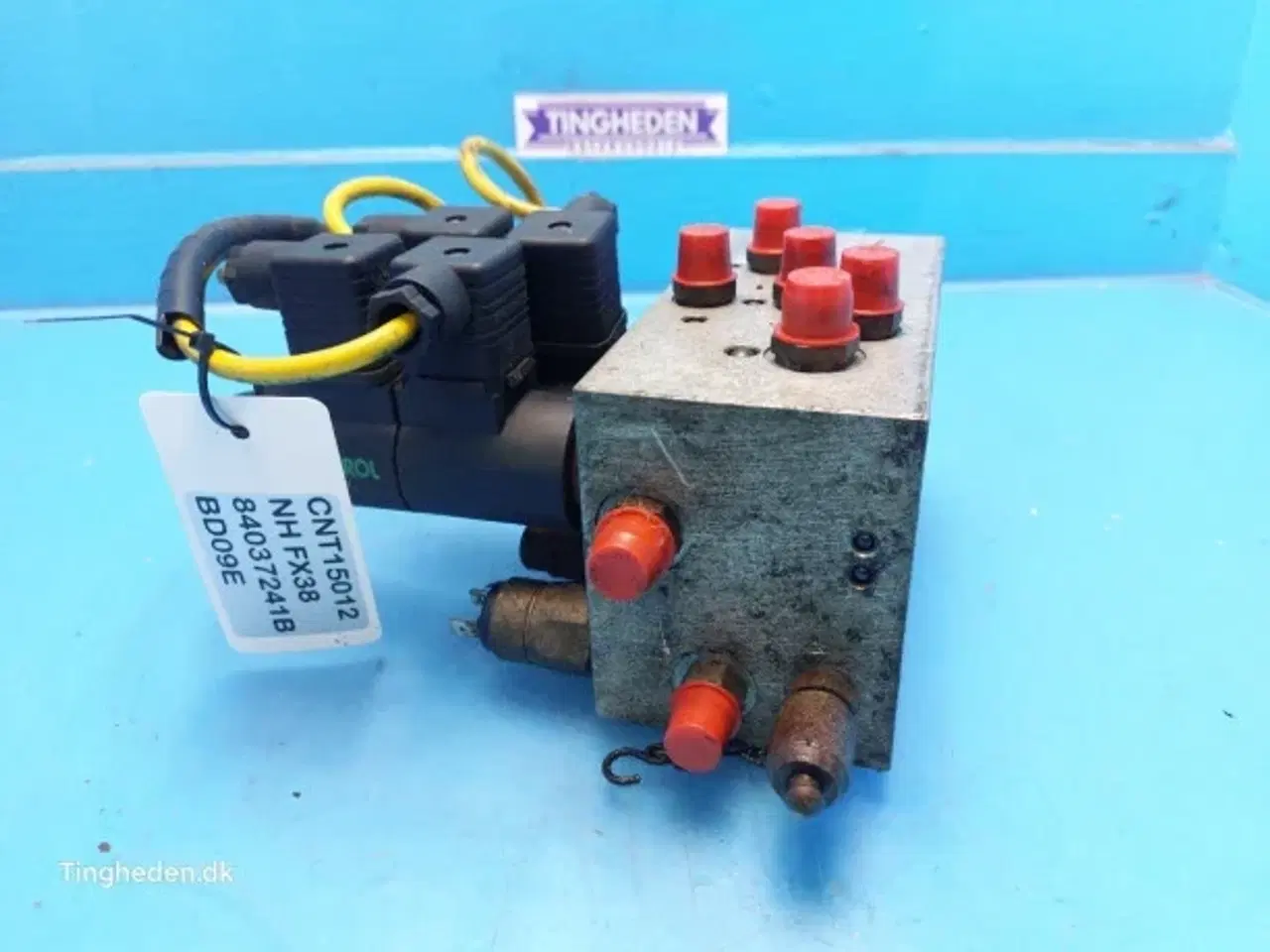 Billede 7 - New Holland FX38 Hydraulikventil 84037241