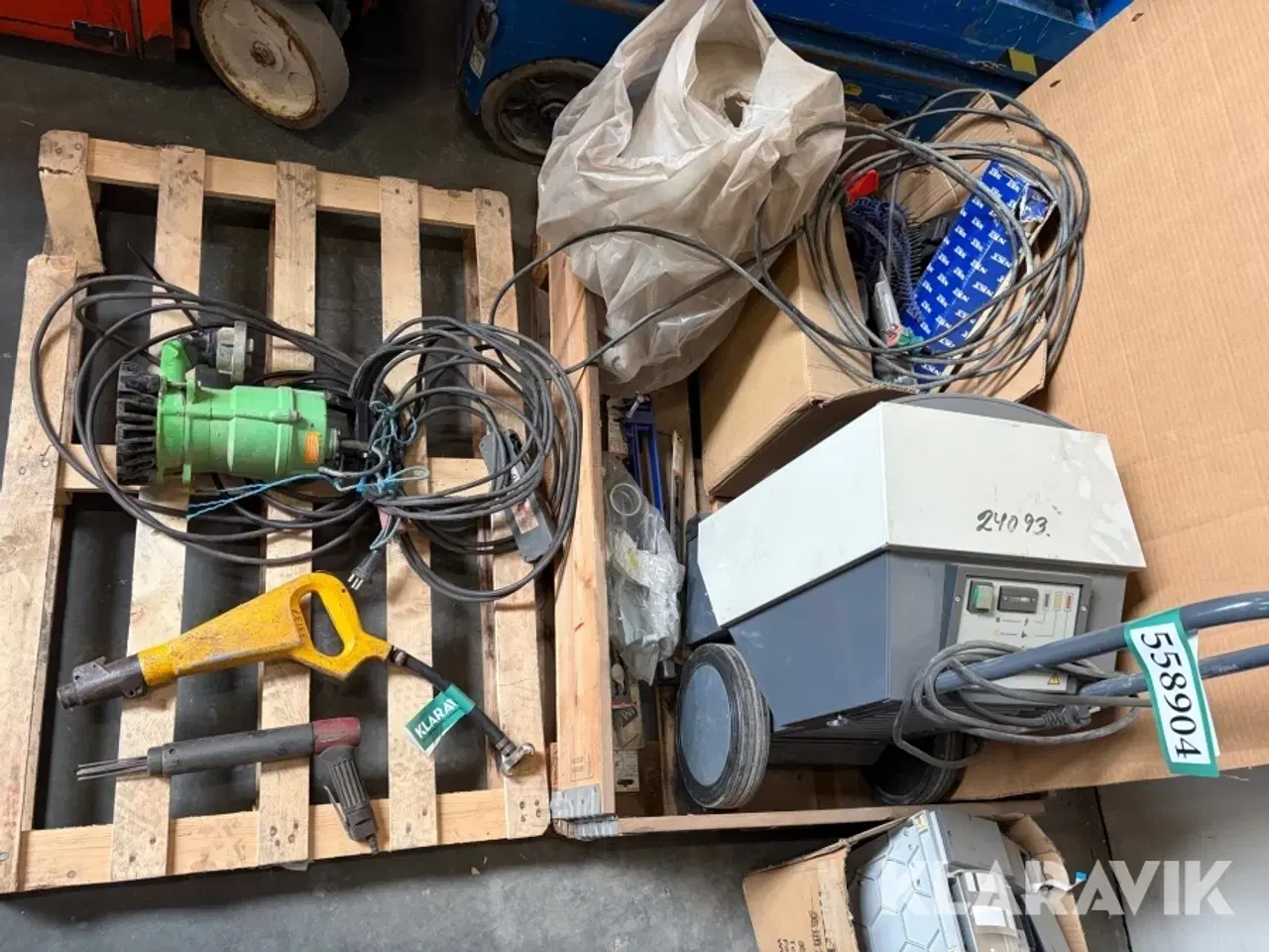 Billede 1 - Lot - affugter, betonhammer, dykpumpe, nålehammer og øvrigt