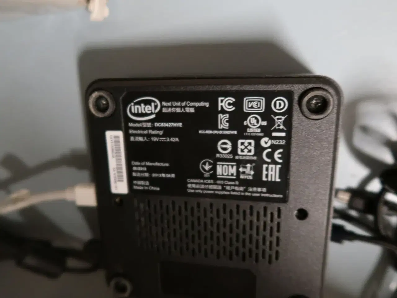 Billede 3 - Computer INTEL DC53427HYE samt harddisk HIKVISION
