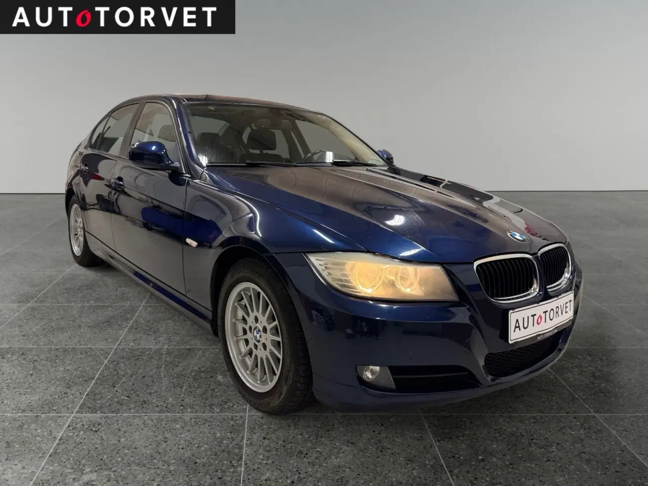 Billede 2 - BMW 320i 2,0 Steptr.