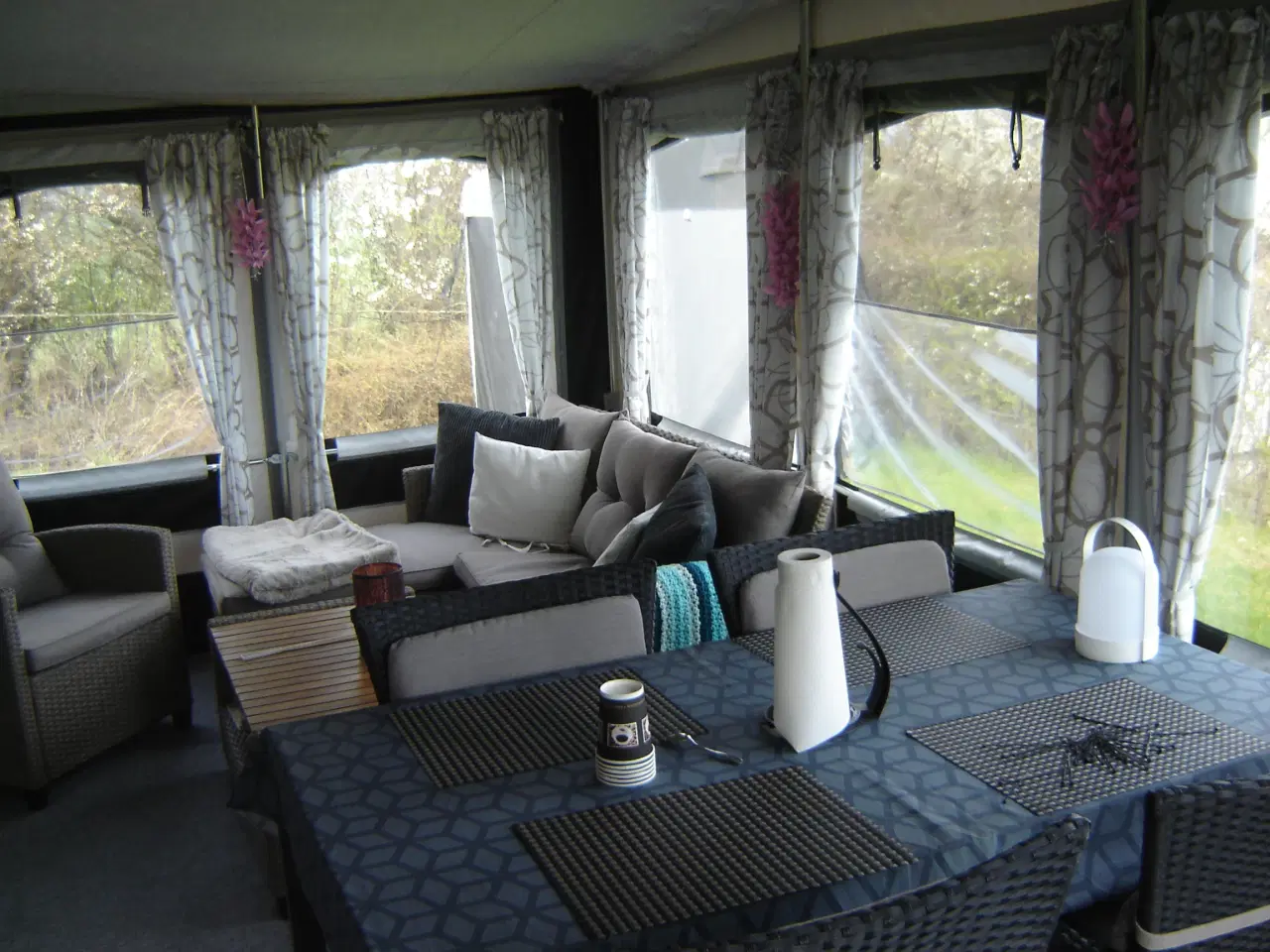 Billede 20 - Velholdt campingvogn med helsårstelt (Gysto) 