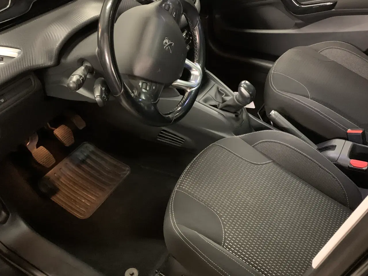 Billede 10 - Økonomisk Peugeot 208 Desire sky