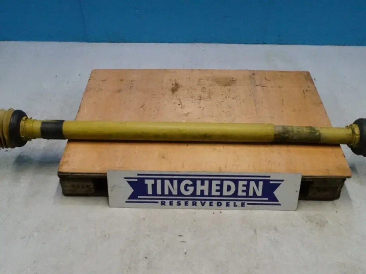 Billede 1 - John Deere 820 PTO Aksel AZ52487