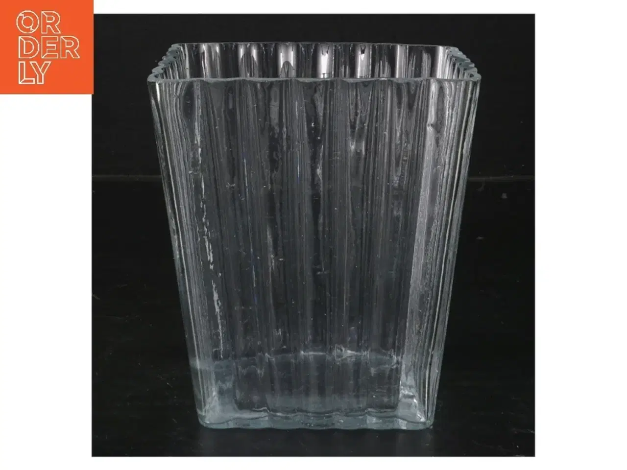 Billede 1 - Glasvase (str. 12x11x11 cm)