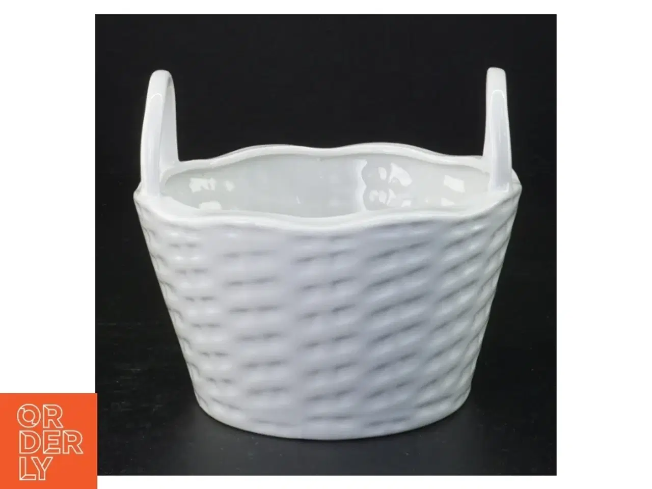 Billede 1 - Porcelænsskål formet som kurv (str. 14 x 12 x 13 komma 25 cm)