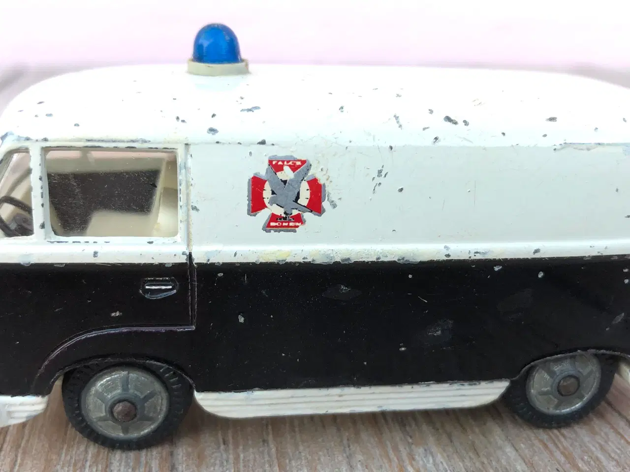 Billede 1 - TEKNO...TAUNUS TRANSIT FALCK AMBULANCE