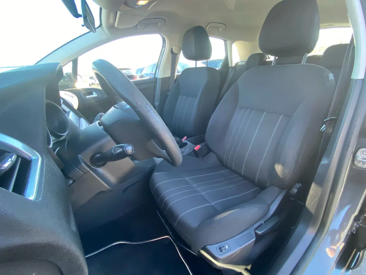 Billede 13 - Citroën C4 1,4 VTi Attraction 95HK 5d
