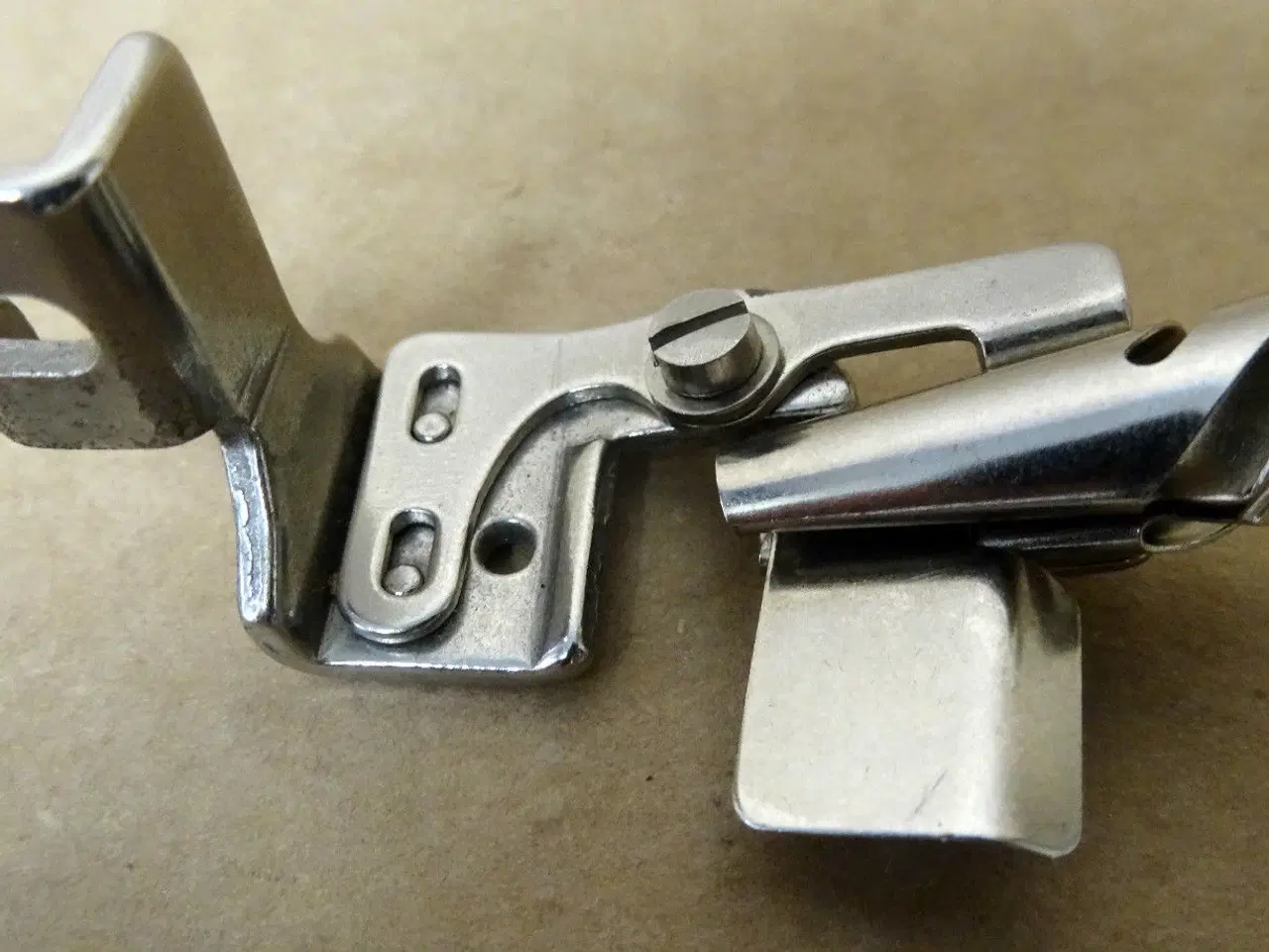 Billede 3 - Symaskine sømfoldere