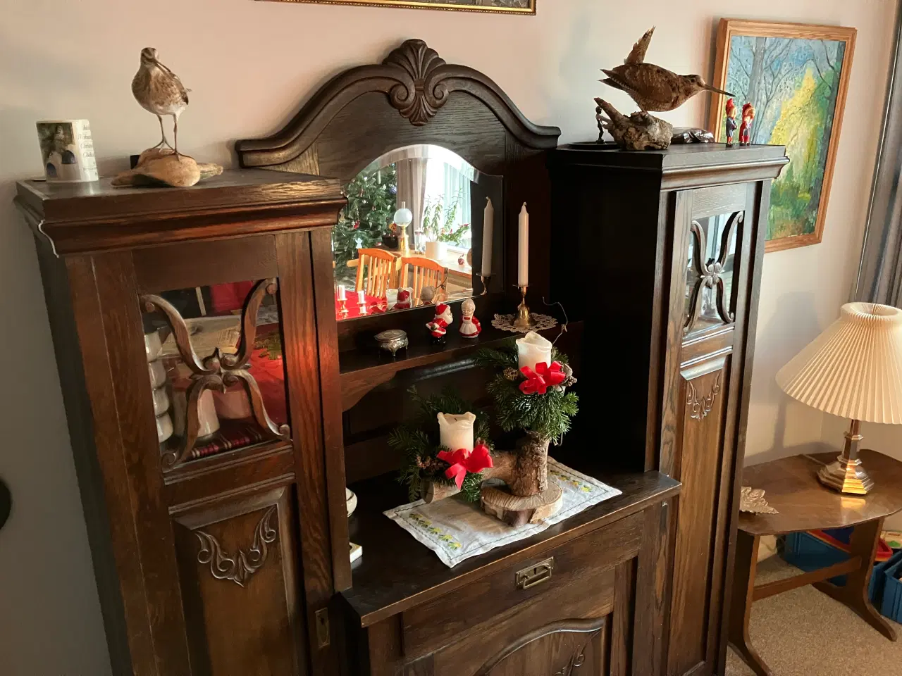 Billede 1 - Antikt buffet skab i mørk eg med facet slebet speg