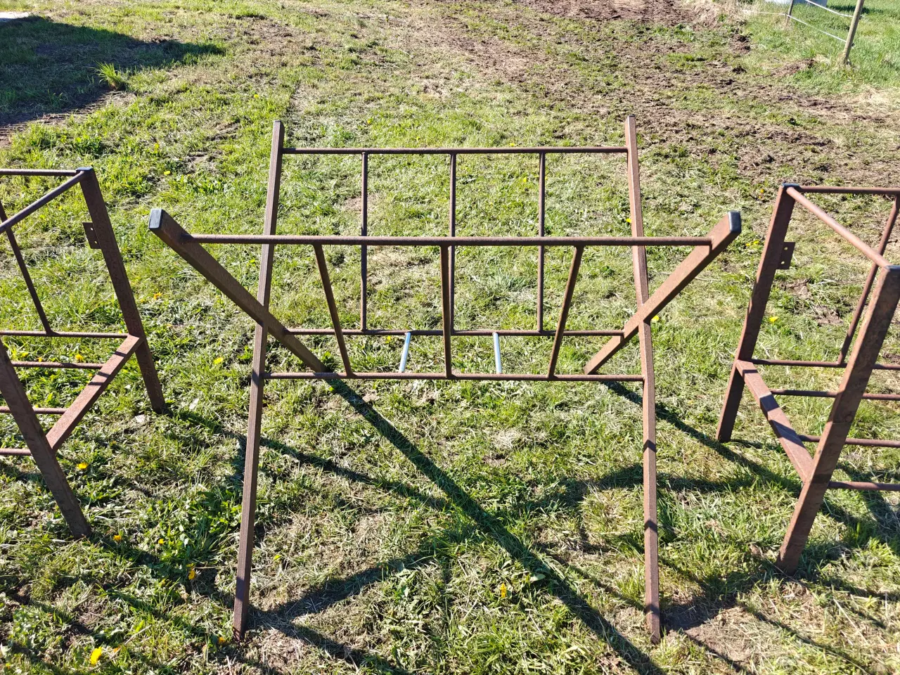 Billede 3 - Høhække til mindre dyr