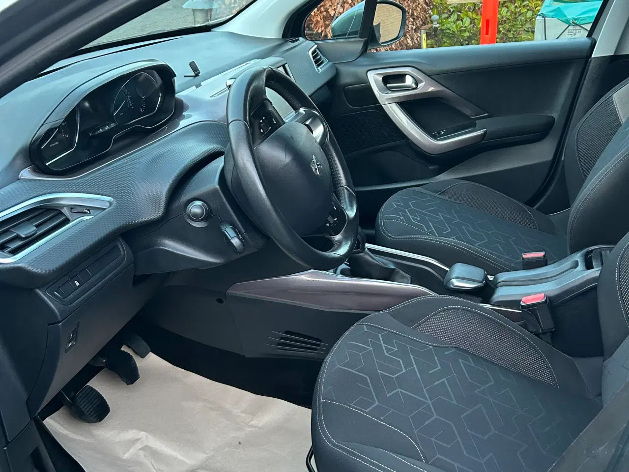 Billede 5 - Peugeot 2008 1,2 VTI med lav kilometer