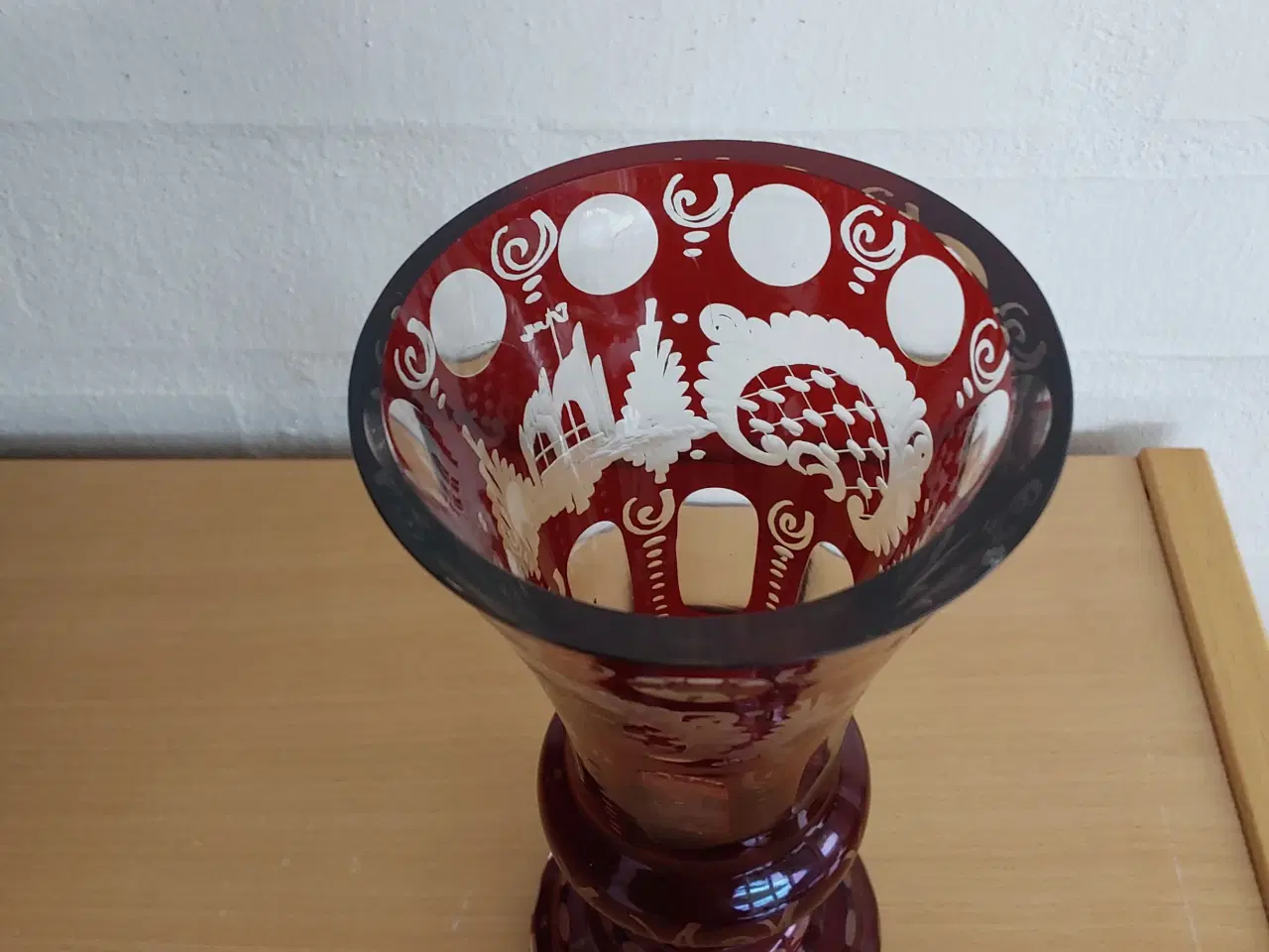 Billede 3 - Bøhmisk Egermann rubinrød vase 