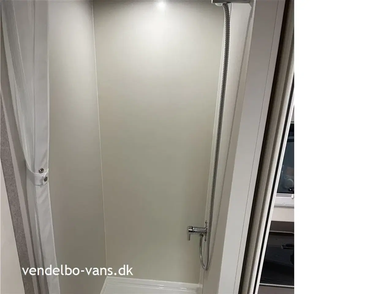 Billede 29 - 2025 - McLouis Mc4 Slim 337 Nem og handy - kort - lav - smal