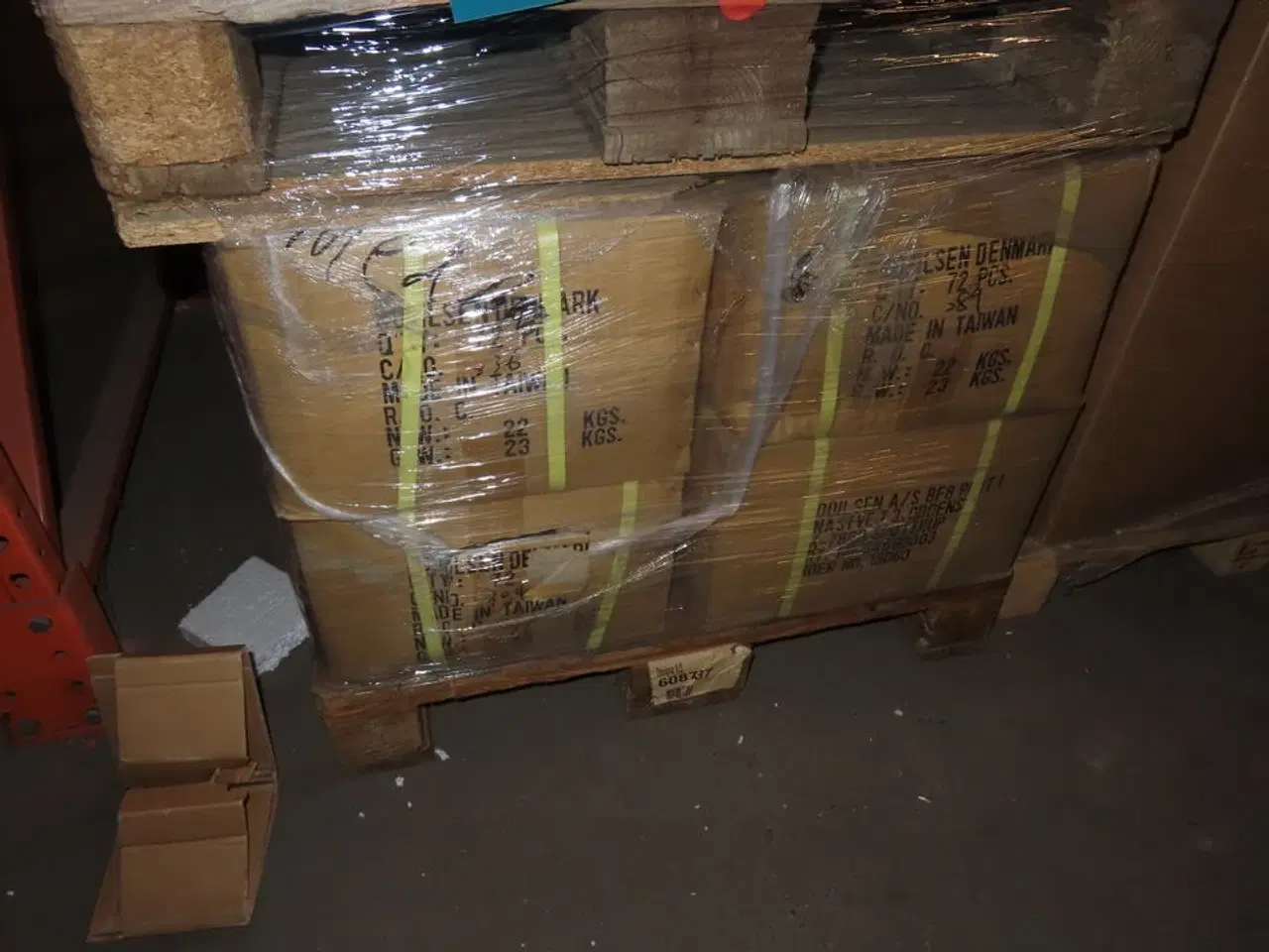 Billede 4 - 5 stk håndvaske og 6 kasser møbelhjul