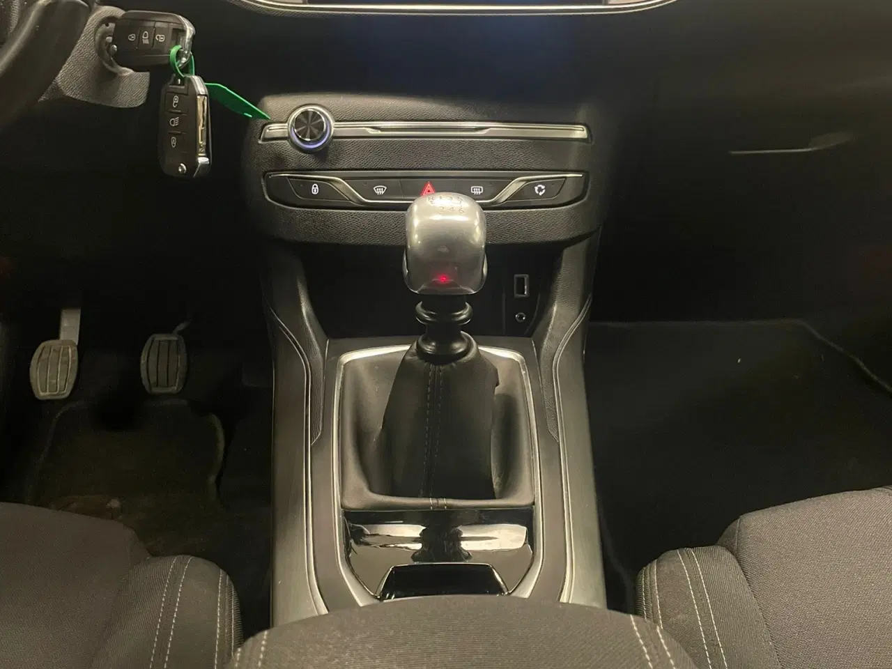 Billede 10 - Peugeot 308 1.2 PureTech – 2015 – 1 ejer