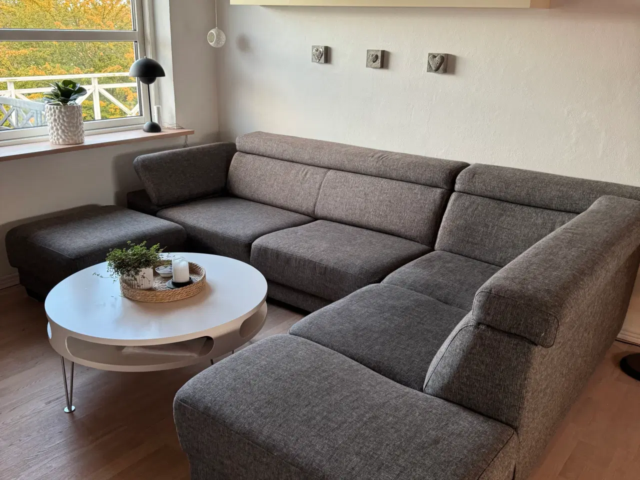 Billede 2 - Hjørnesofa med chaiselong købt i Ilva.